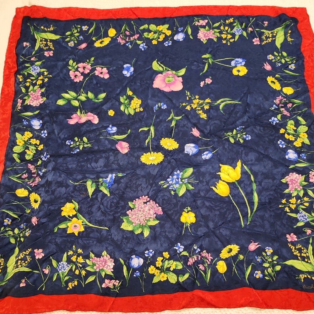VTG Nicole De Beauvoir Paris Silk lily of the Valley Blanket Scarf 33x33"
